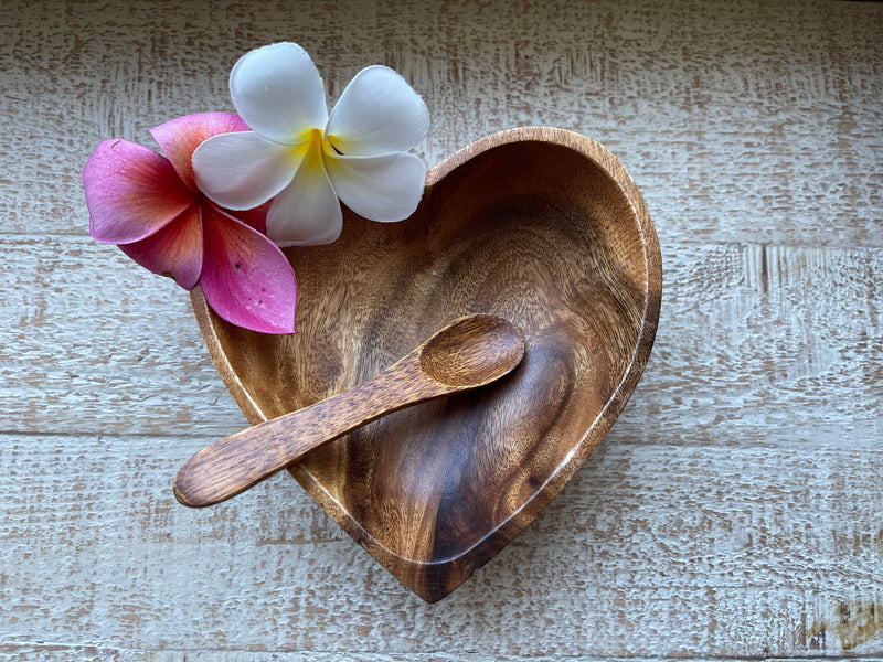 Acacia Wood Heart Bowl – Woodware and Co.